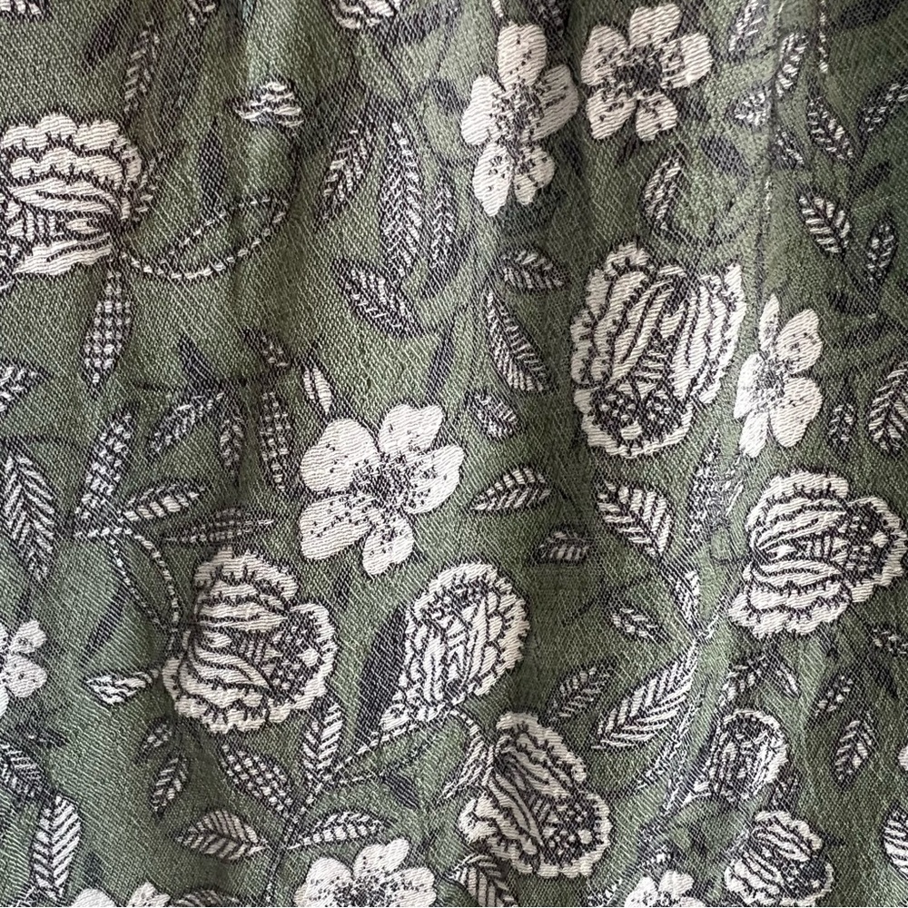 NWT Hope & Harlow Ruffle Neck Cuff Sleeve Gray Green Floral Blouse Sz XL Cottage - Picture 11 of 16